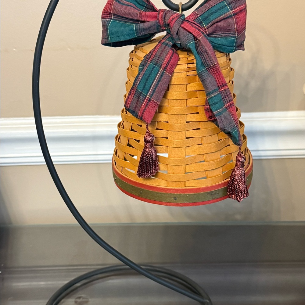 Longaberger Woven Basket Lamp with Plaid Bow with hanger